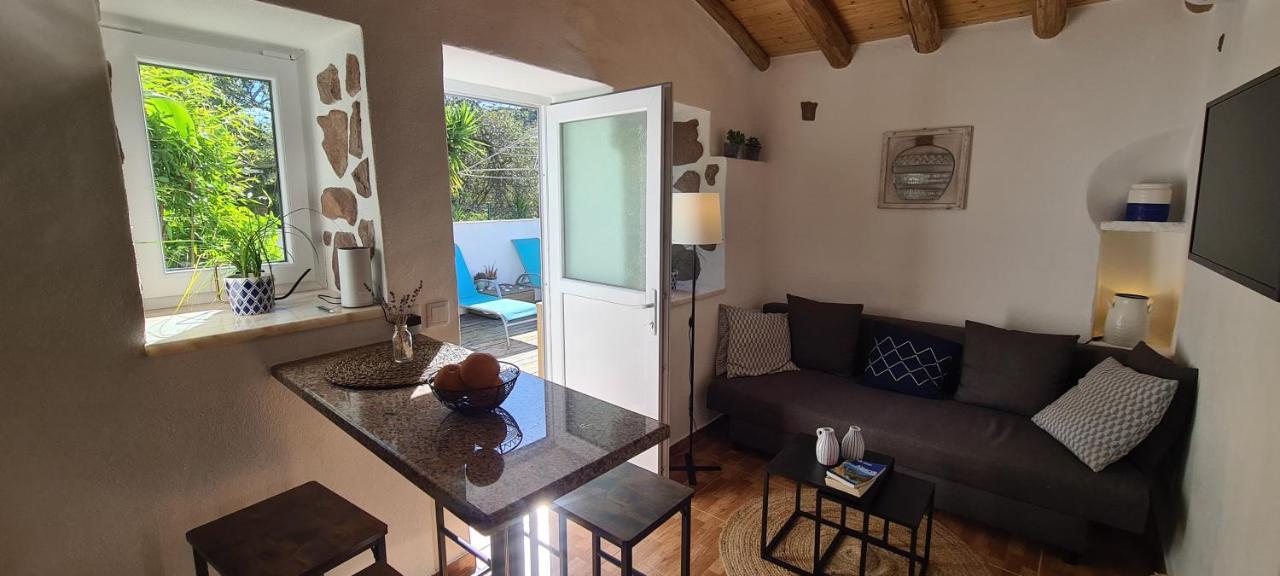 Beautiful House In Stunning Nature, 22 Minutes From Beaches, 5 Minutes To Lake, Air Condition Cool And Heat, And Very Fast Internet In All Rooms, Dishwasher, Washing Machine And Induction Cooking Silves Exteriör bild